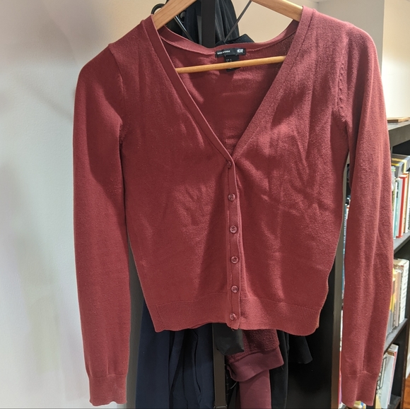 H&M Cardigan - Picture 2 of 9